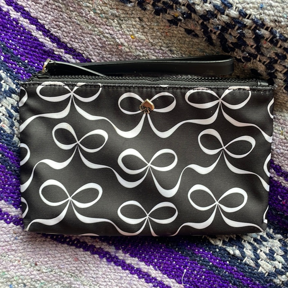 {Kate Spade} Bow Purse/Wallet/Clutch